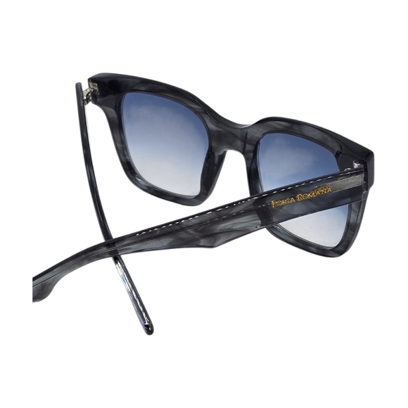 Stylish Gray Sunglasses - Picture 3 of 6